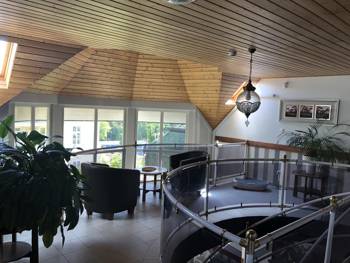 Zoeldteto Panzio Bed & Breakfast Balatonfured Ngoại thất bức ảnh